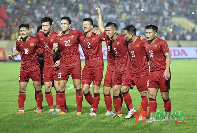 Công Phượng, Tuấn Hải tỏa sáng giúp tuyển Việt Nam đánh bại Palestine